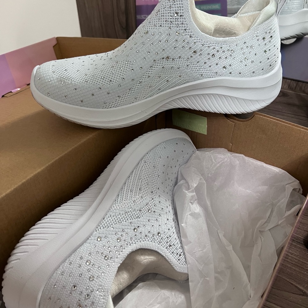 Skechers White Women's Slip-On Sneakers